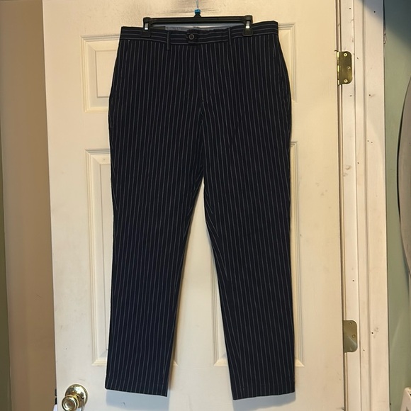 Banana Republic Grayson Slim Tapered Fit Pants Size 33 x 32 NWT Blue - Picture 1 of 8